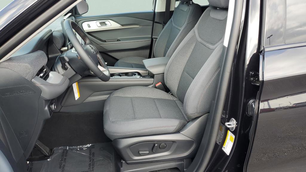 New 2026 Ford Explorer Active image 15