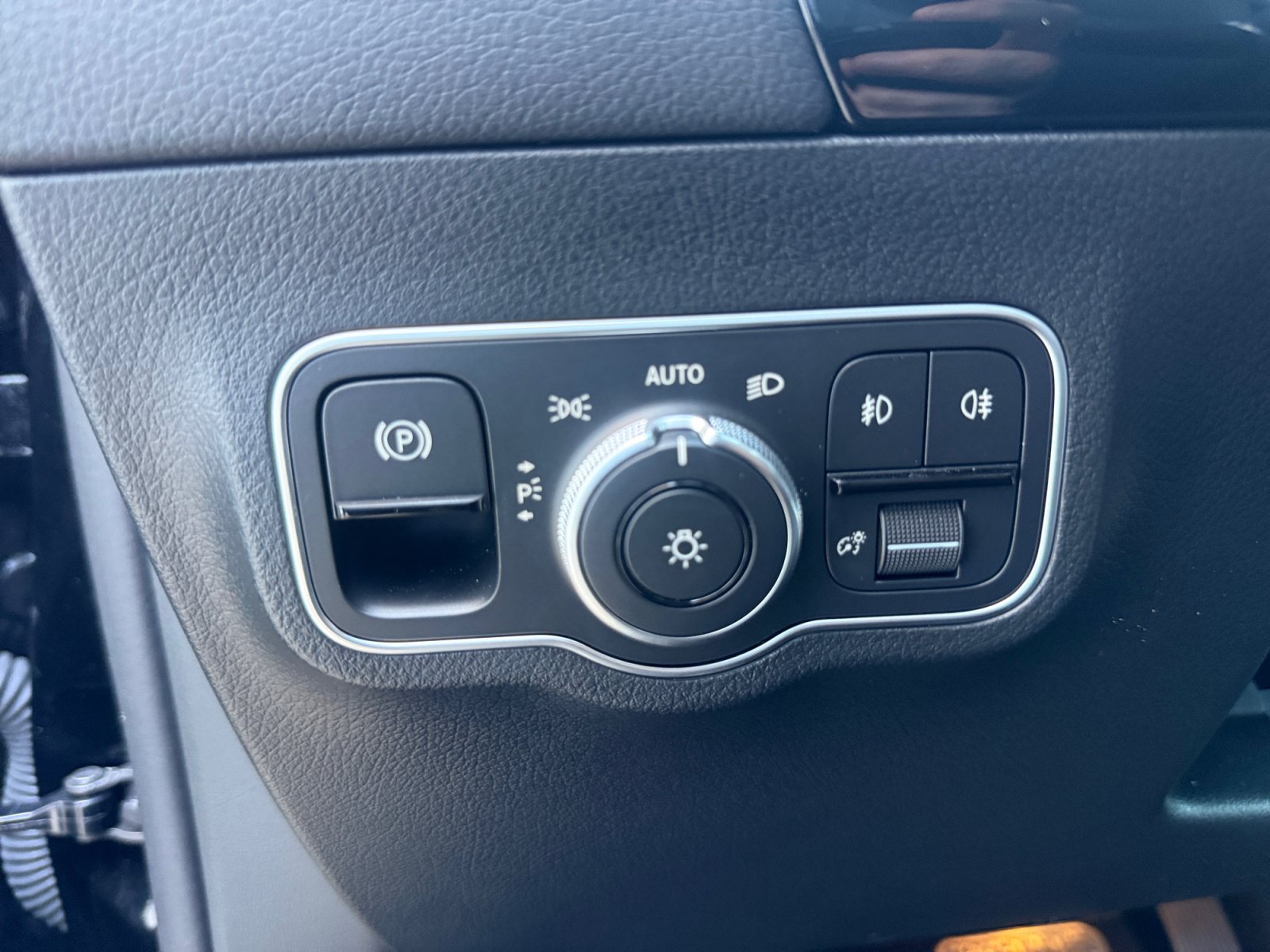 Certified 2026 Mercedes-Benz GLA 250 image 33