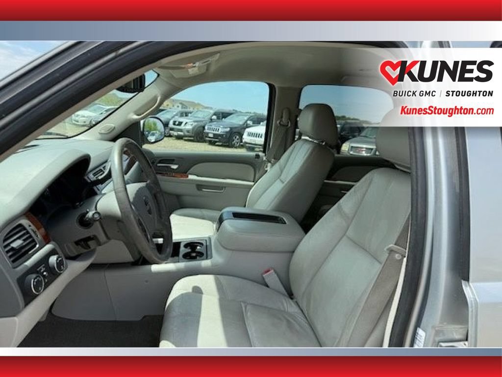 Used 2012 GMC Yukon SLT w/ SLT-2 Equipment Package AWD/4WD image 16
