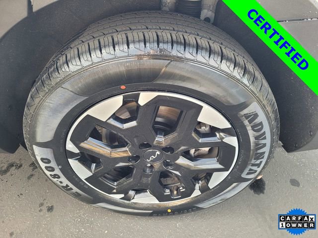 Certified 2024 Kia Sorento S image 28