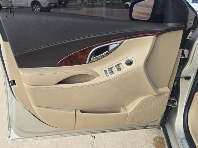 Used 2012 Buick LaCrosse Premium image 28