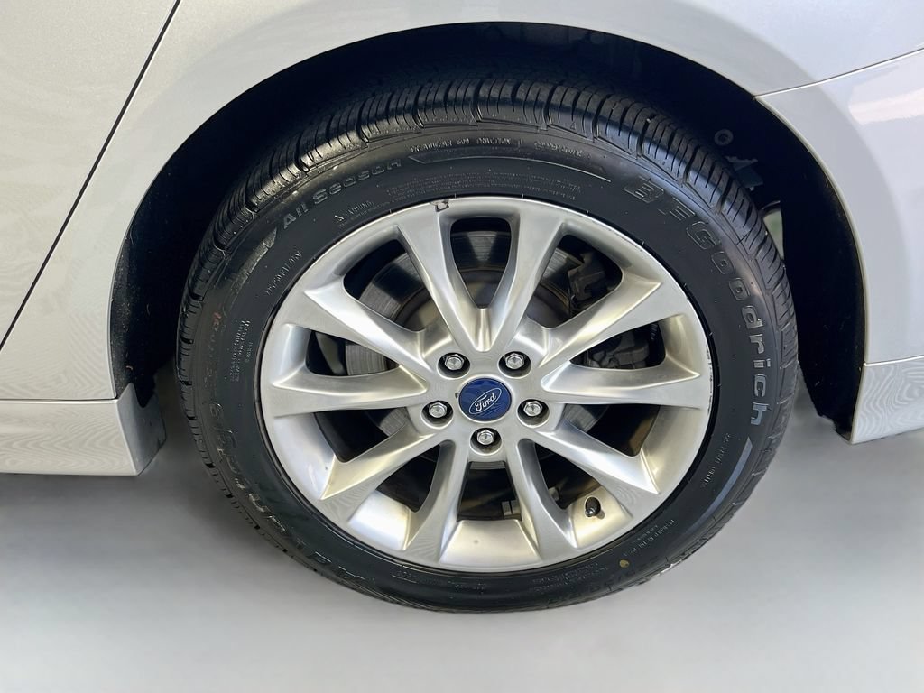 Used 2017 Ford Fusion Energi SE FWD image 31