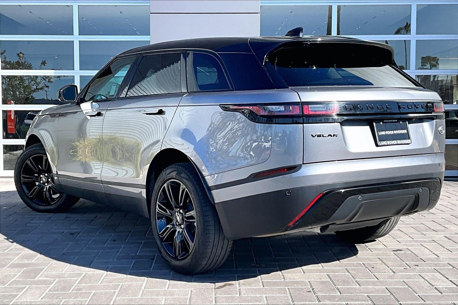 Used 2023 Land Rover Range Rover Velar S image 12