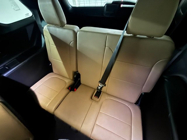 Used 2023 Chevrolet Traverse Premier image 28