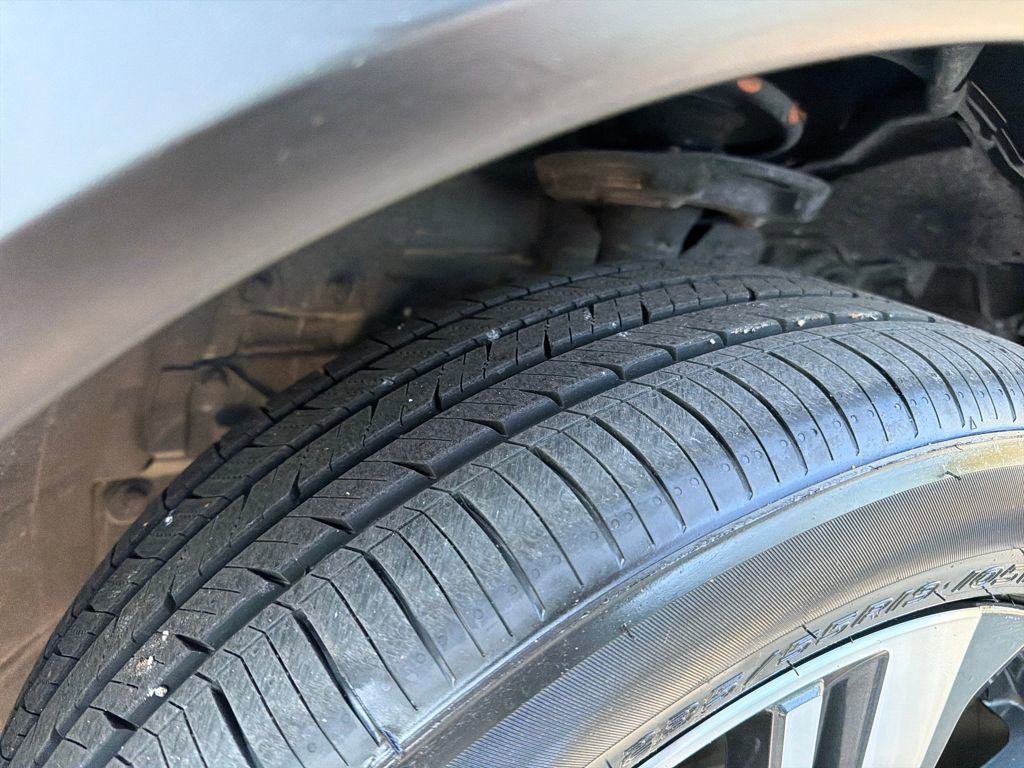 Used 2023 Nissan Rogue Platinum image 12