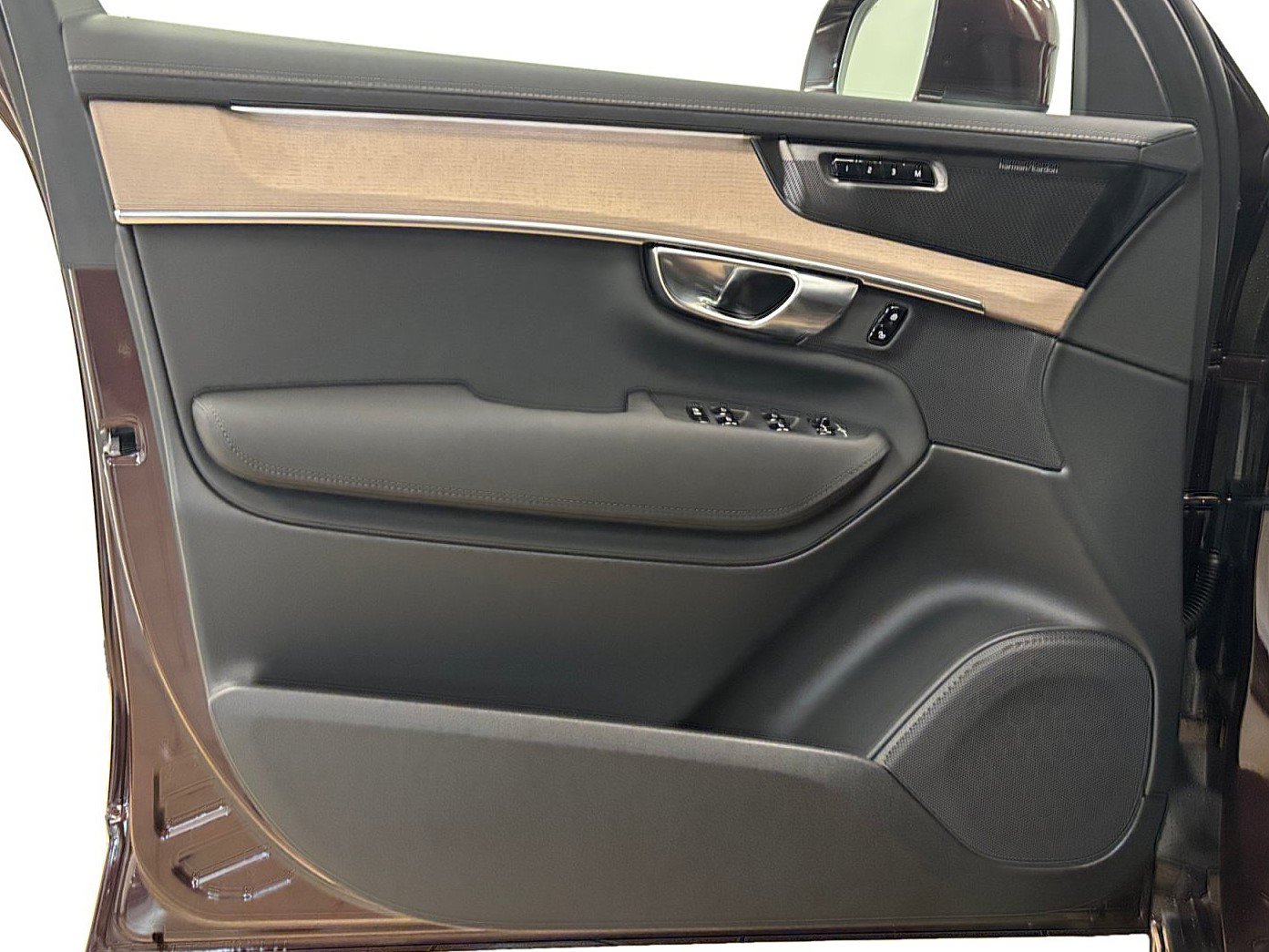New 2026 Volvo XC90 T8 Plus w/ Protection Package Premier AWD/4WD image 14
