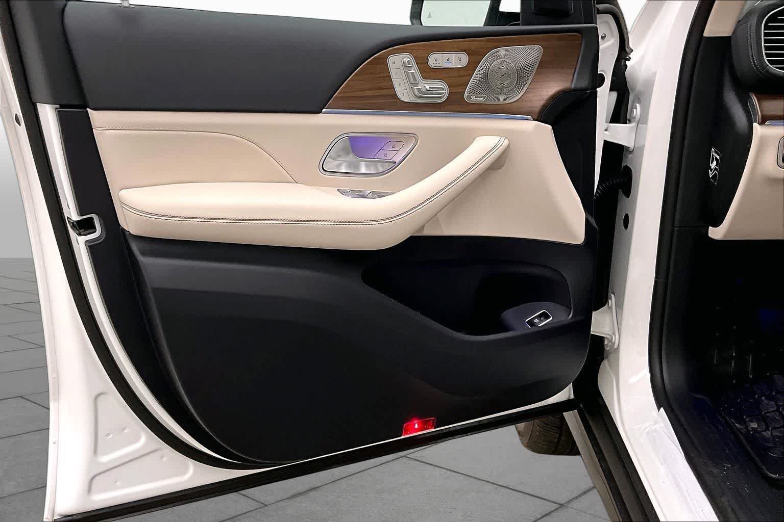 New 2026 Mercedes-Benz GLS 450 4MATIC image 10