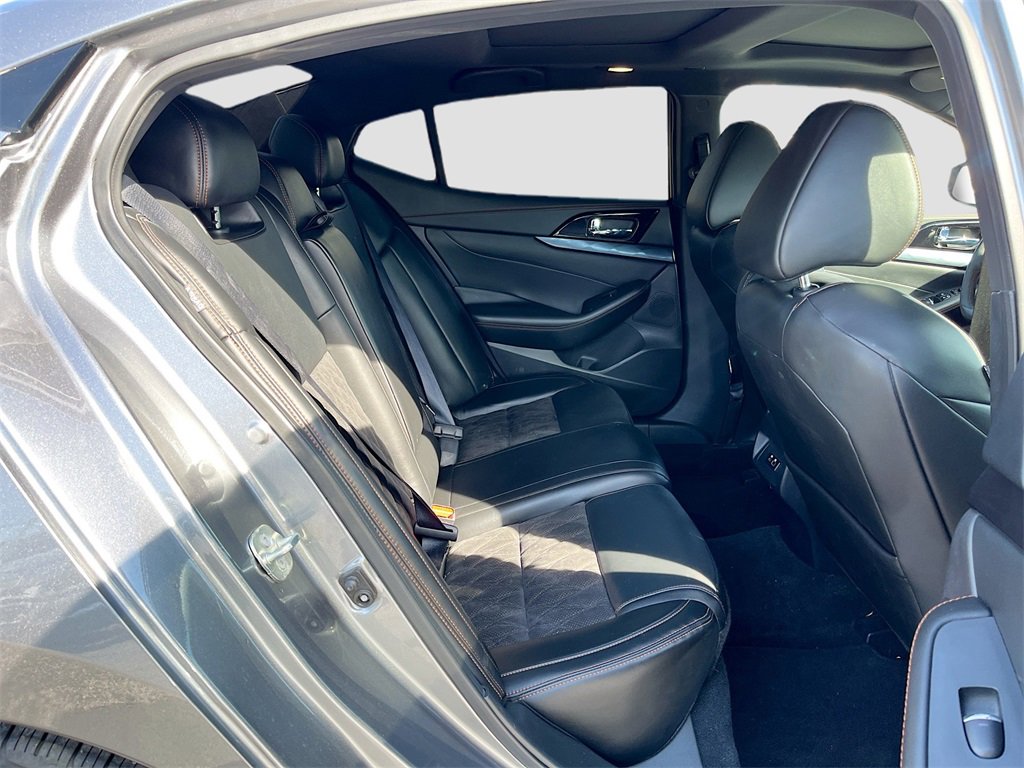 Used 2023 Nissan Maxima SR w/ Sport Mat Group image 29