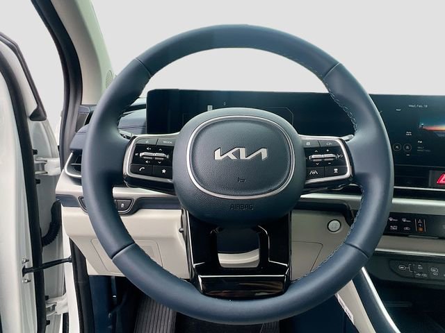 New 2026 Kia Carnival SX w/ SX Dark Edition Package FWD image 11