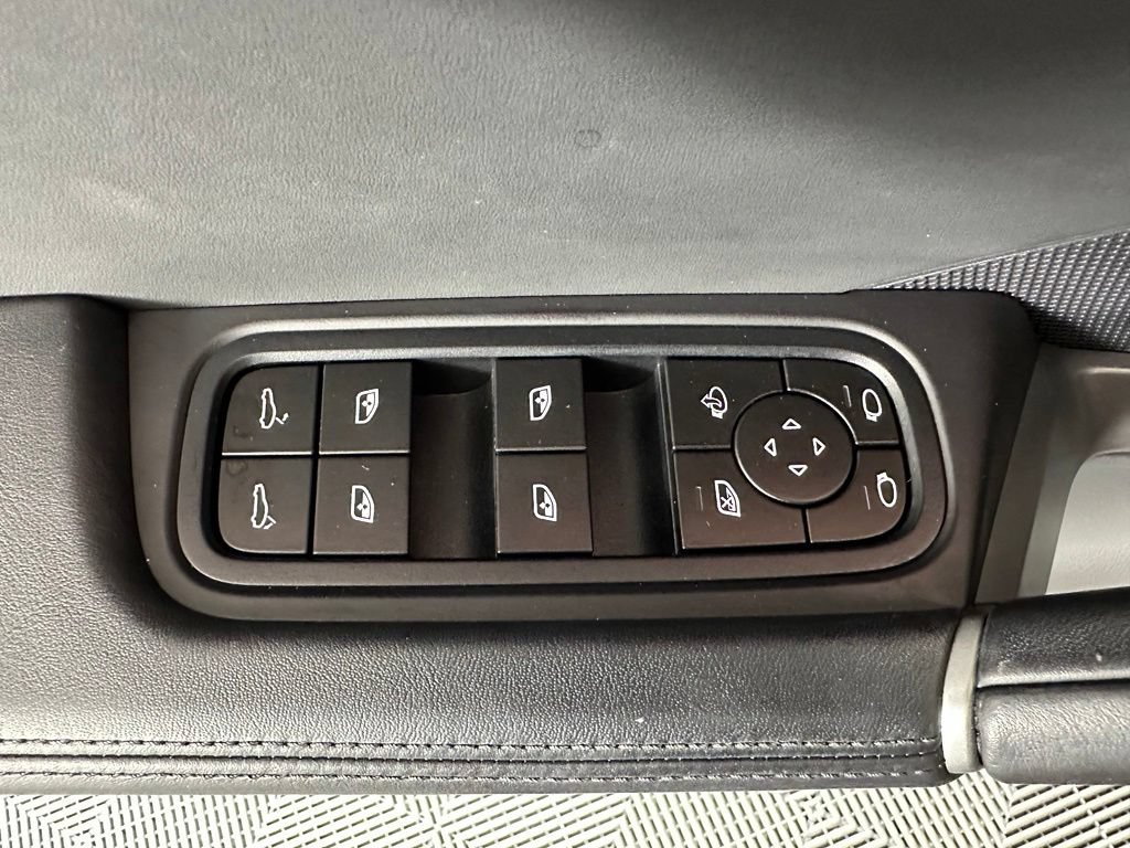 Certified 2024 Porsche Cayenne Turbo GT AWD/4WD image 19
