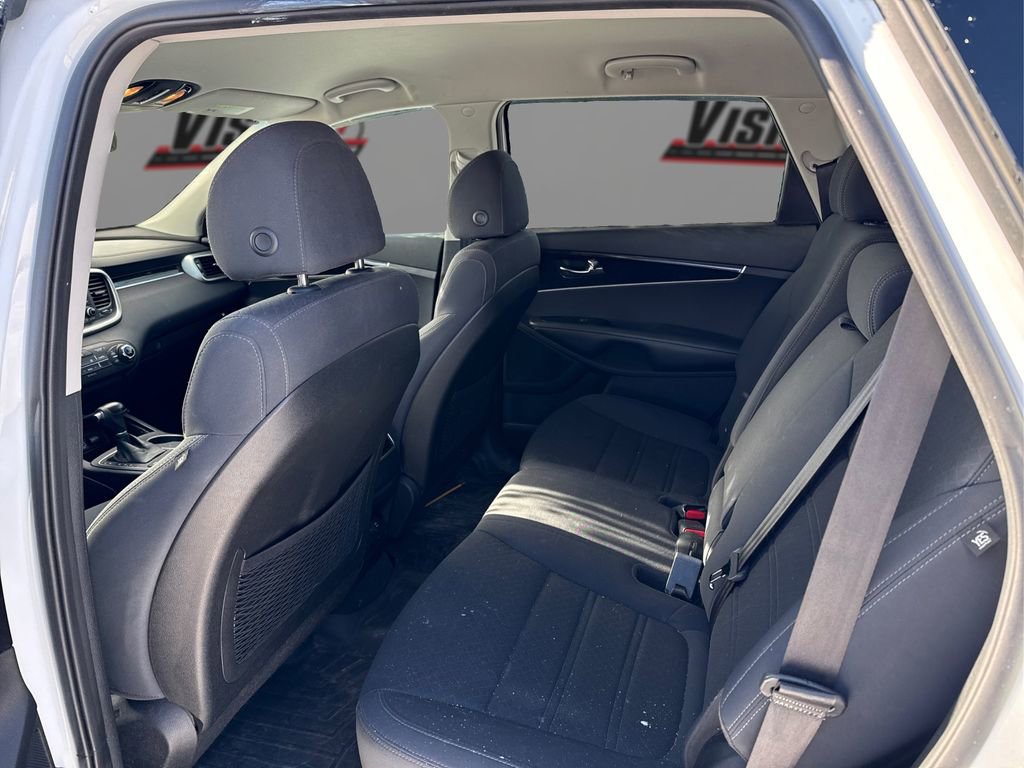 Used 2018 Kia Sorento LX image 10