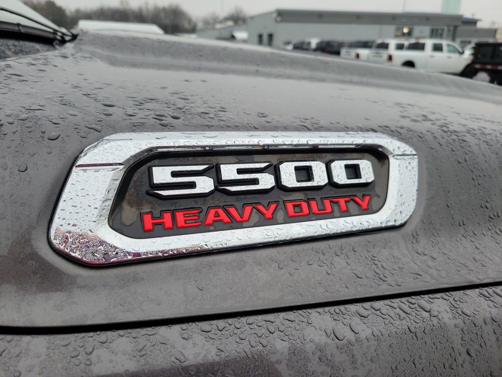 Used 2020 RAM 5500 Tradesman w/ Chrome Appearance Group image 25