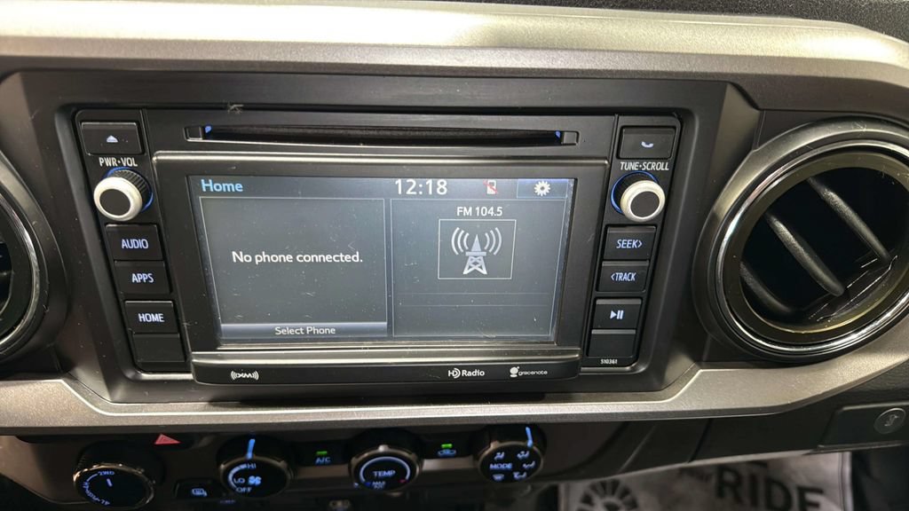 Used 2019 Toyota Tacoma SR5 AWD/4WD image 25