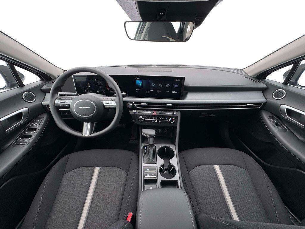 New 2026 Hyundai Sonata SE FWD image 13