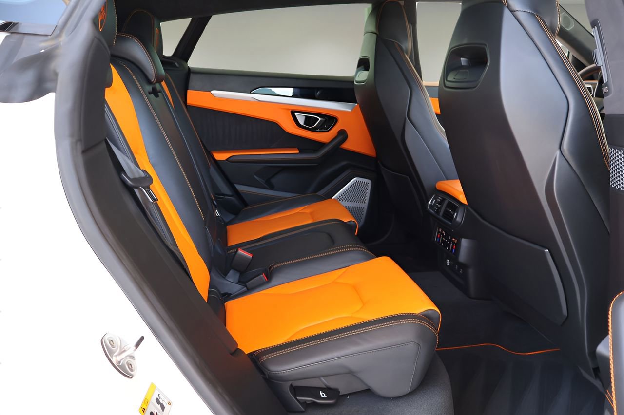 Used 2022 Lamborghini Urus AWD/4WD image 19