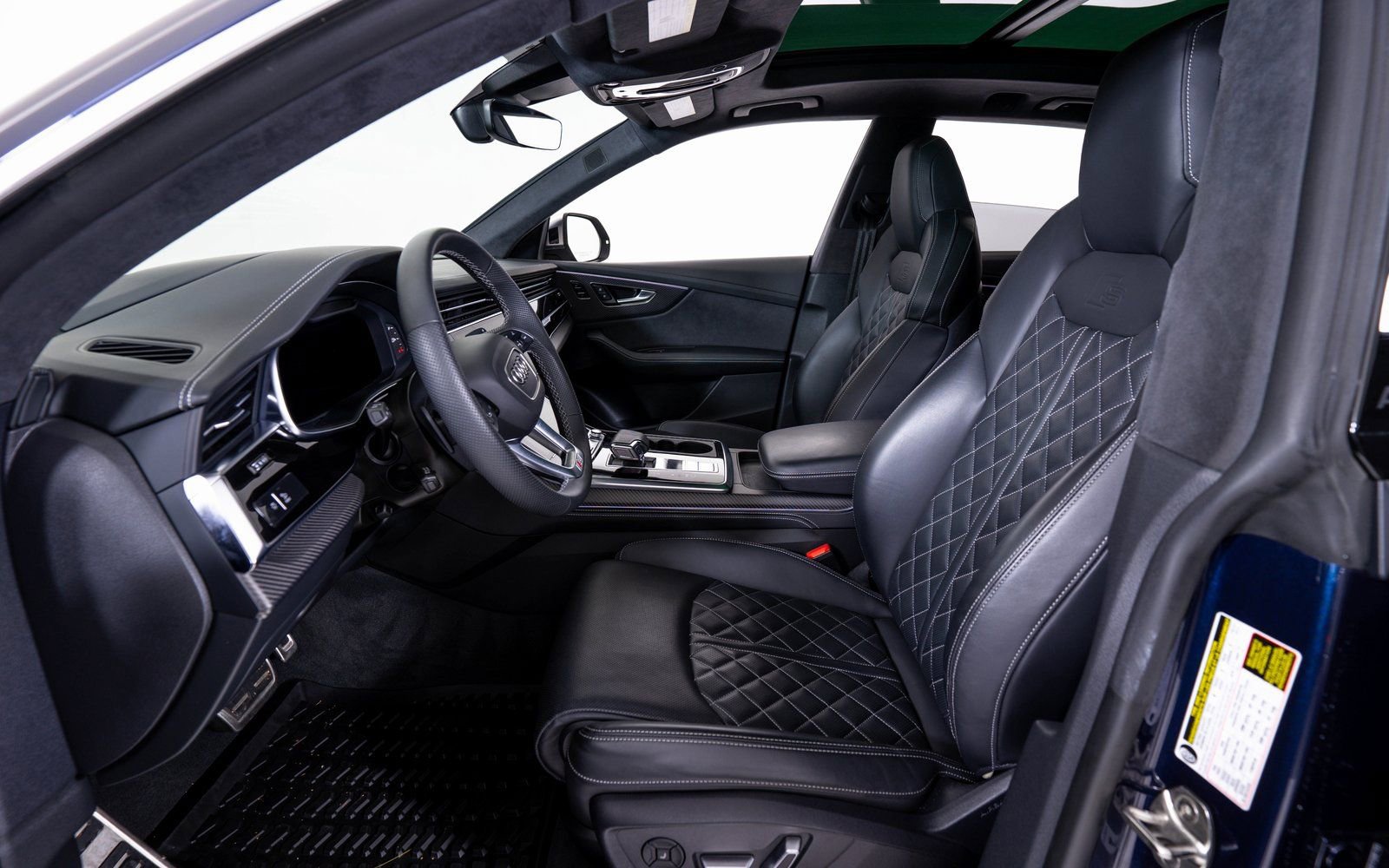 Used 2024 Audi SQ8 Prestige w/ Prestige Package image 14