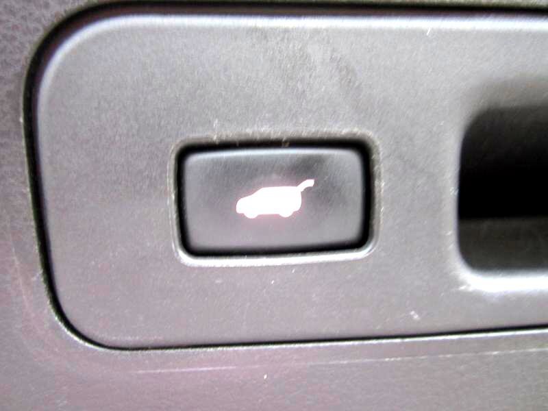 Used 2017 Acura MDX SH-AWD w/ Advance Package image 21