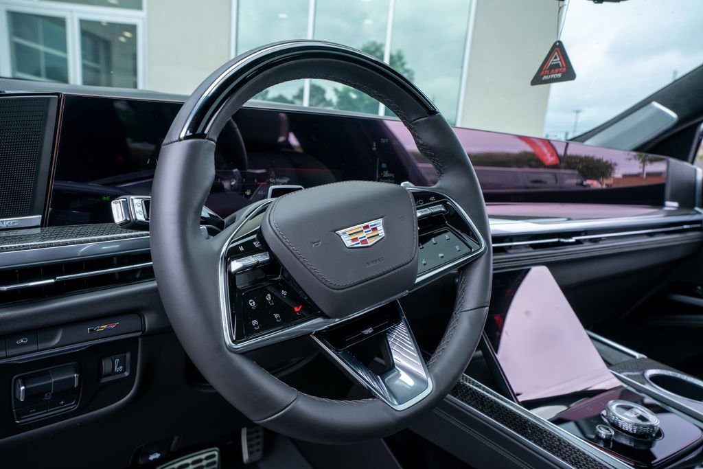Used 2025 Cadillac Escalade V w/ LPO, ONYX Package AWD/4WD image 33