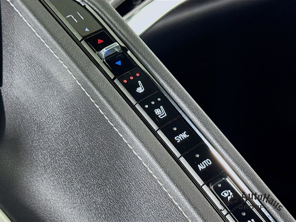 Used 2020 Chevrolet Corvette Stingray Preferred Conv w/ 2LT Preferred Equipment Group image 27