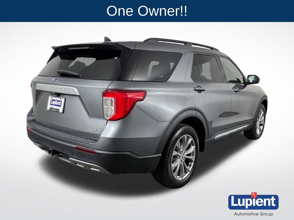 Used 2023 Ford Explorer XLT w/ Equipment Group 202A AWD/4WD image 4