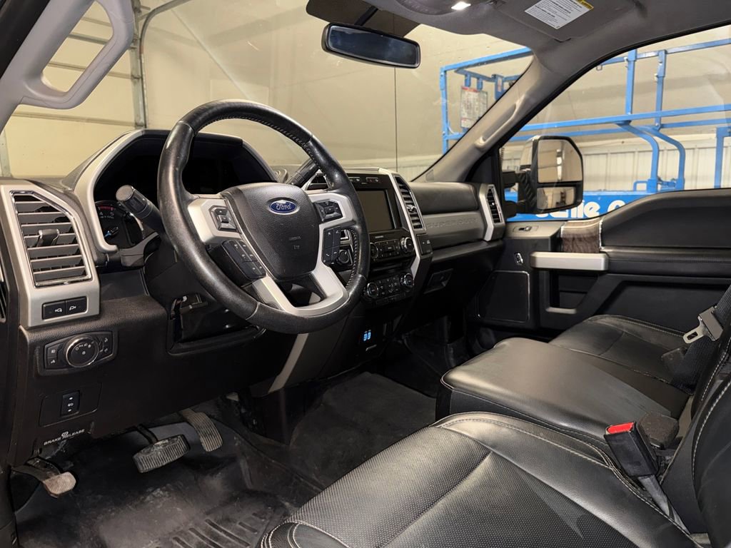 Used 2017 Ford F250 Lariat w/ Chrome Package AWD/4WD image 19
