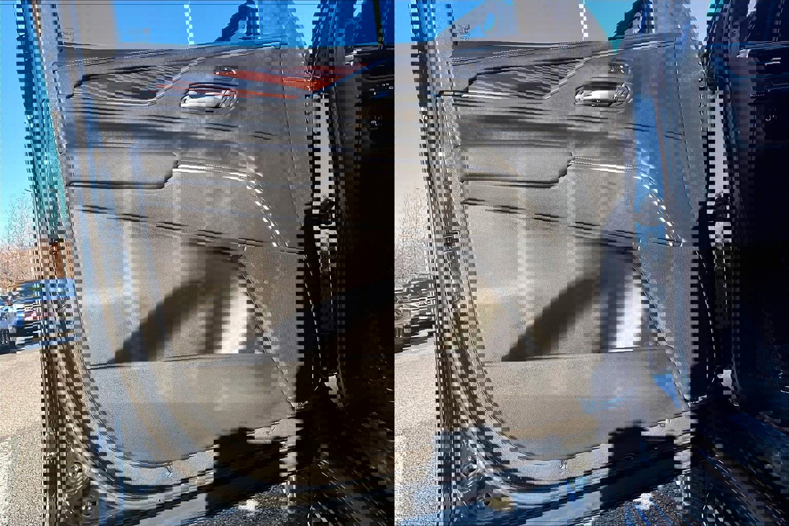 Used 2024 Cadillac Escalade ESV Premium Luxury image 22