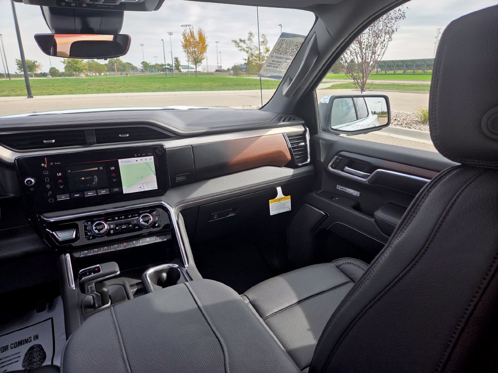 New 2026 GMC Sierra 1500 Denali AWD/4WD image 17