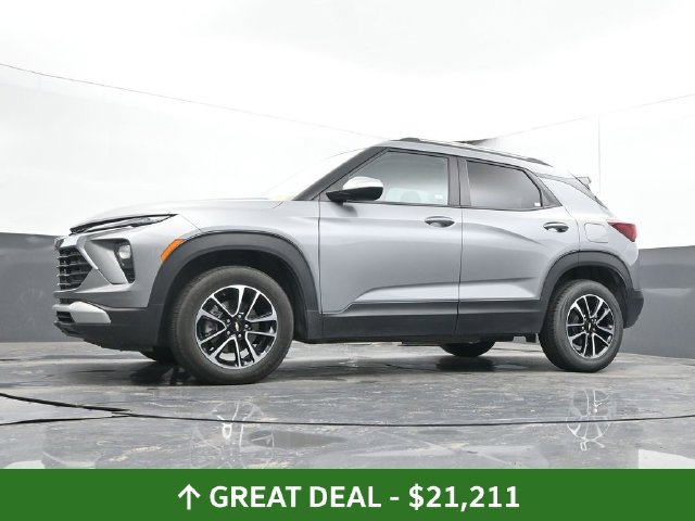Used 2025 Chevrolet TrailBlazer LT AWD/4WD image 50