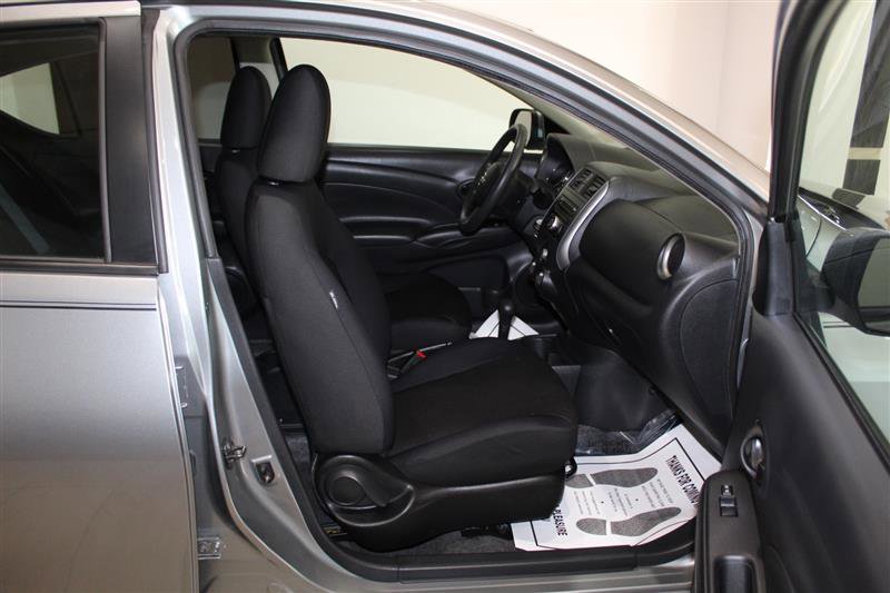 Used 2012 Nissan Versa SV w/ Convenience Pkg FWD image 24