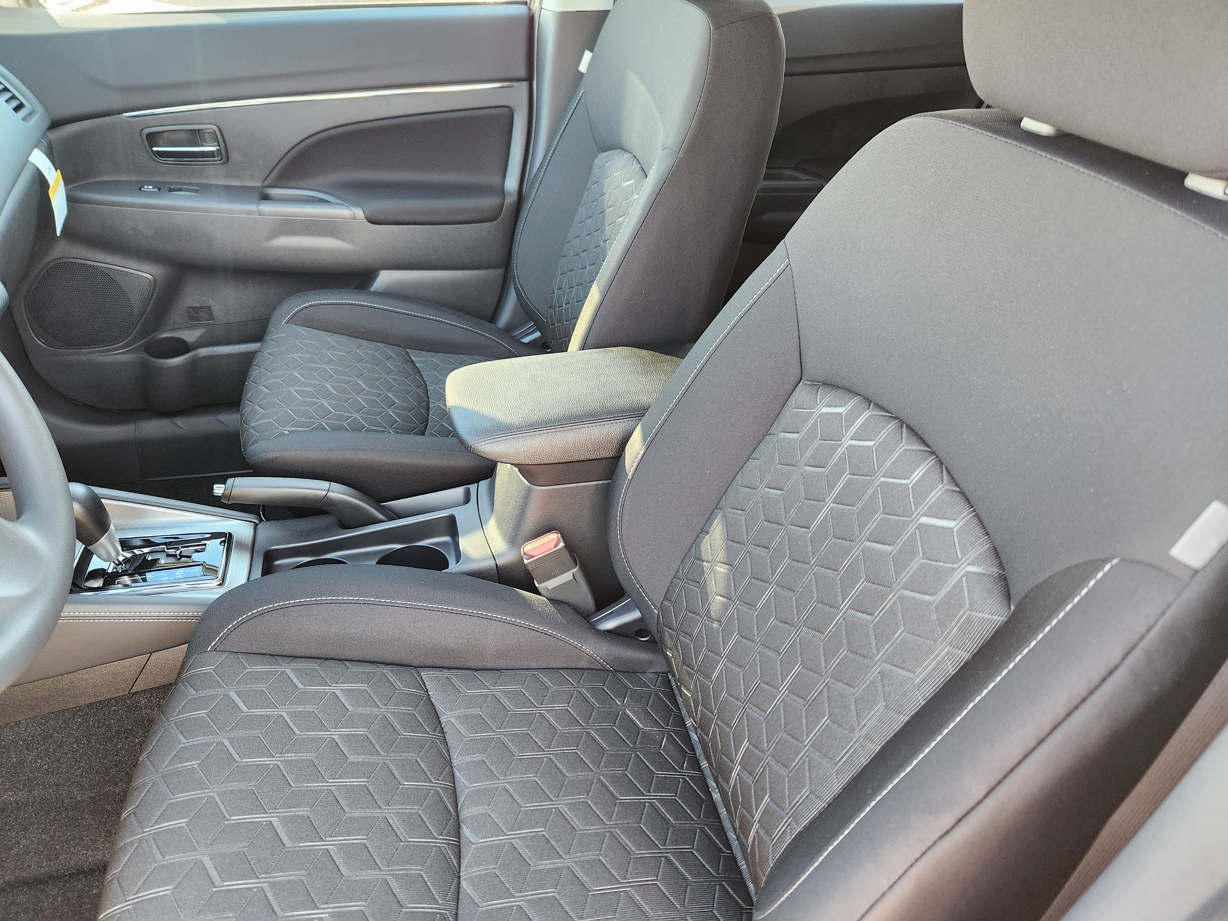 New 2025 Mitsubishi Outlander Sport ES image 10