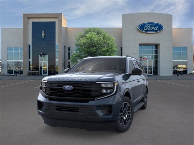 New 2025 Ford Expedition Active image 2
