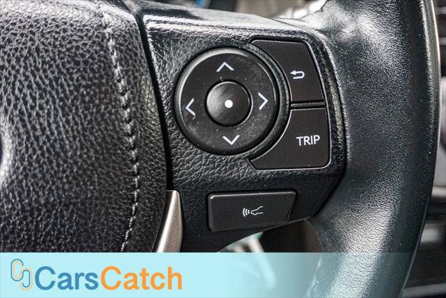 Used 2018 Toyota RAV4 XLE FWD image 30
