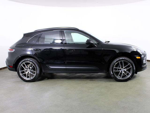 New 2026 Porsche Macan AWD/4WD image 8