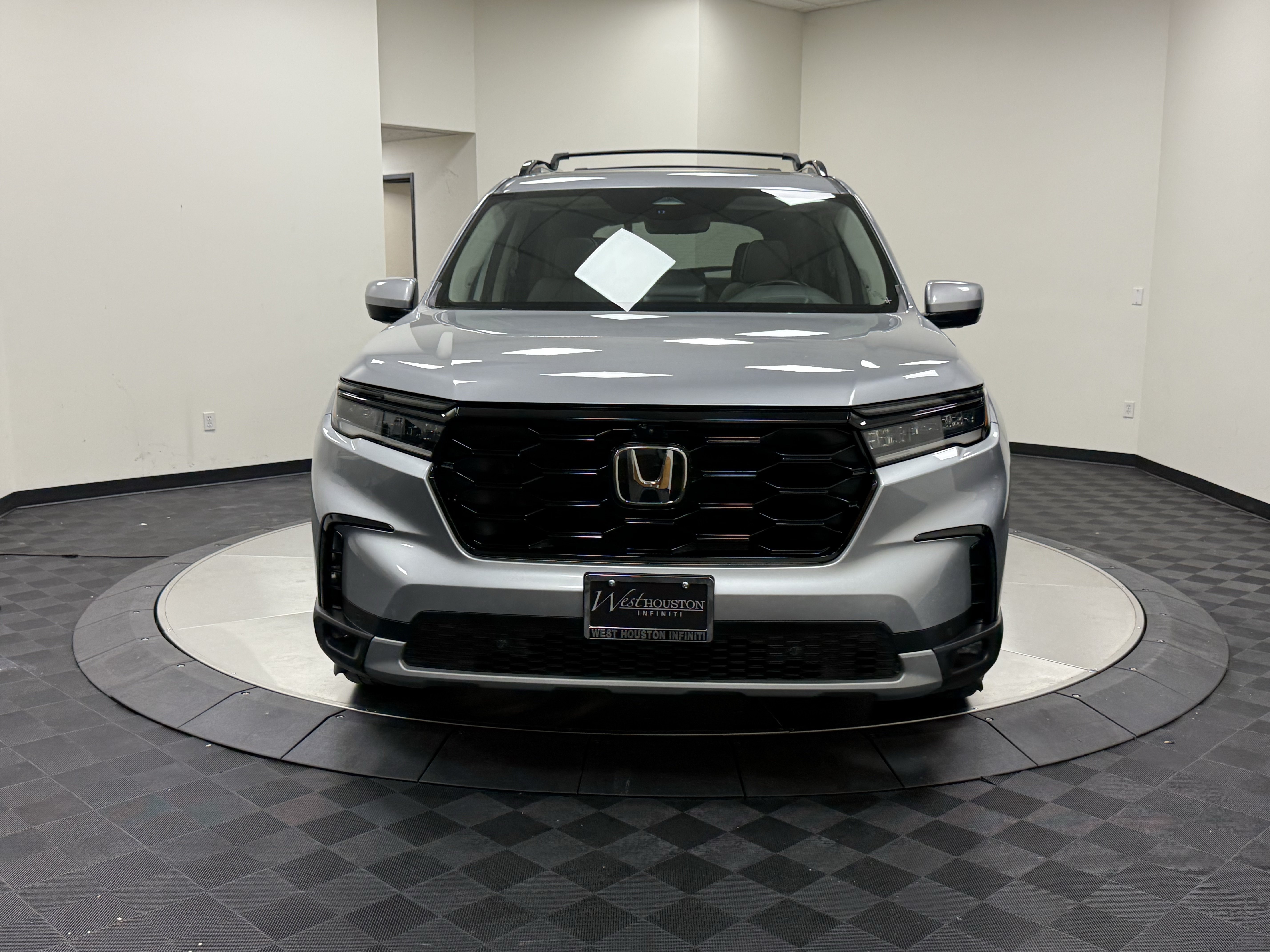Used 2023 Honda Pilot Elite image 2