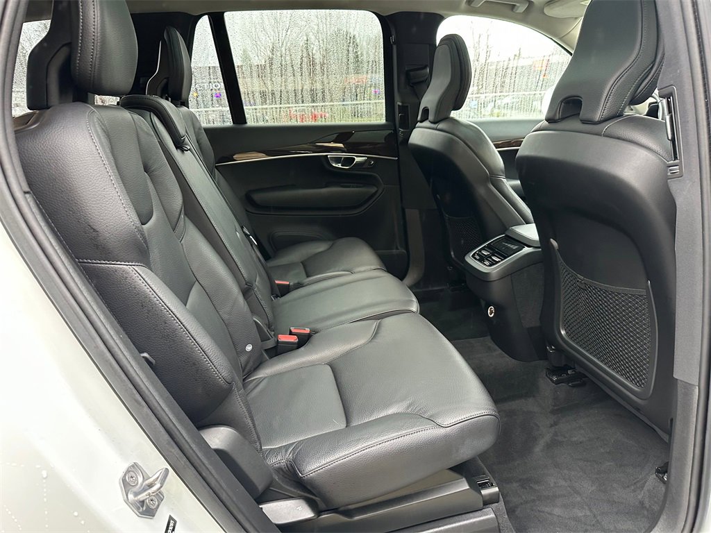 Used 2019 Volvo XC90 T6 Momentum w/ Protection Package Premier image 12