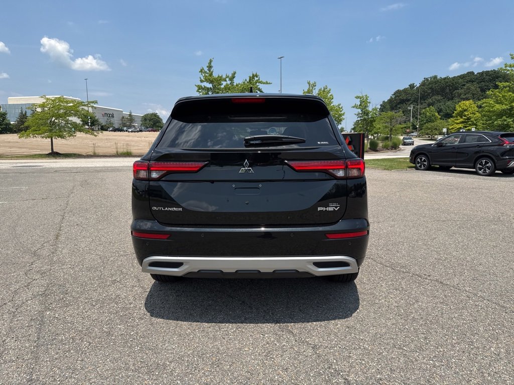 New 2025 Mitsubishi Outlander SEL image 8