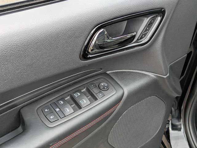 Used 2025 Dodge Durango GT AWD/4WD image 11