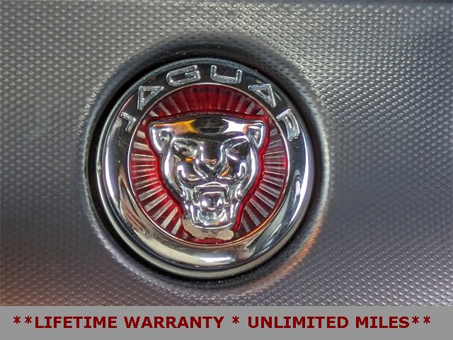 Used 2018 Jaguar F-TYPE Coupe image 27