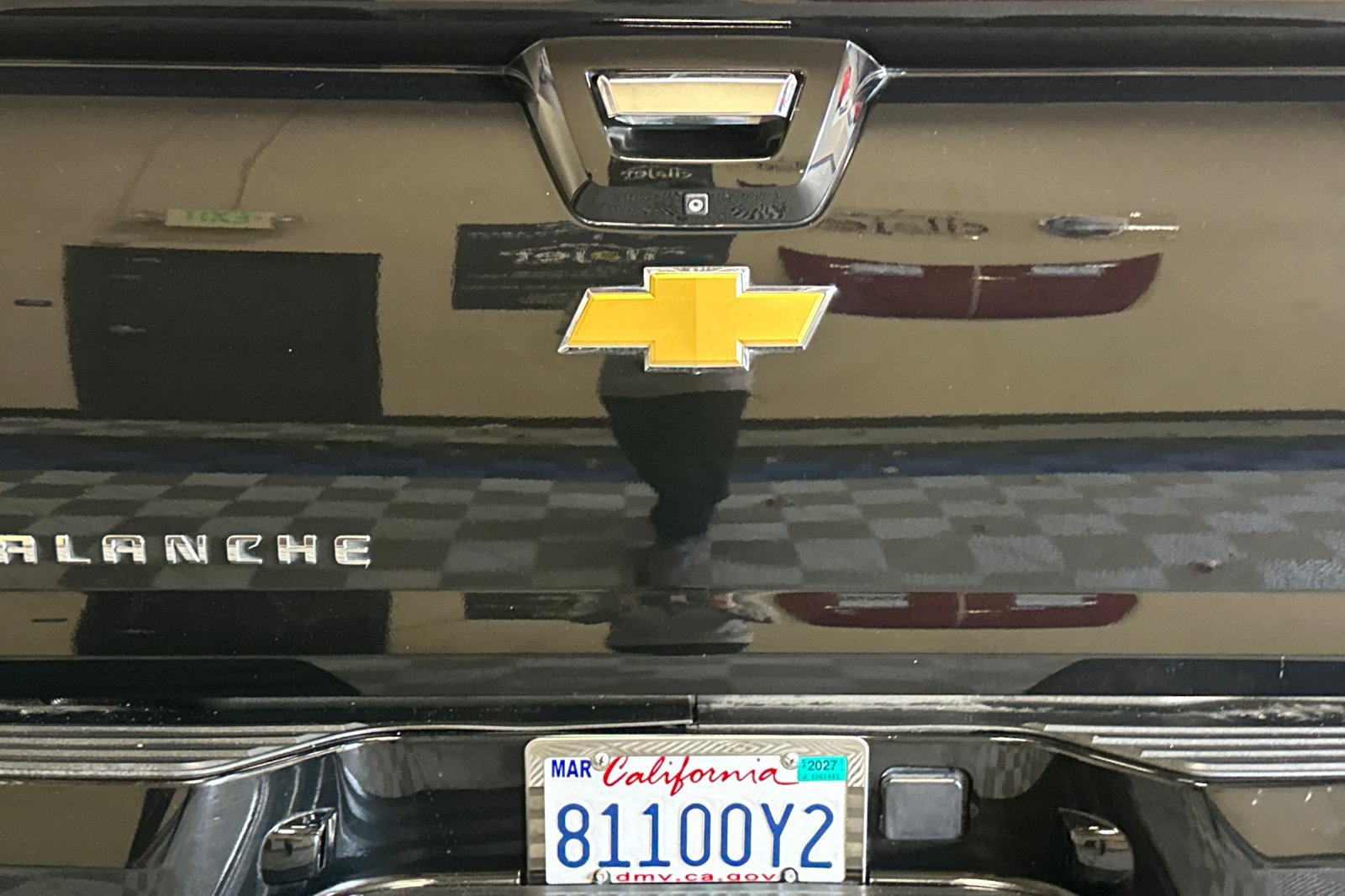 Used 2013 Chevrolet Avalanche LT w/ Texas Edition RWD image 42