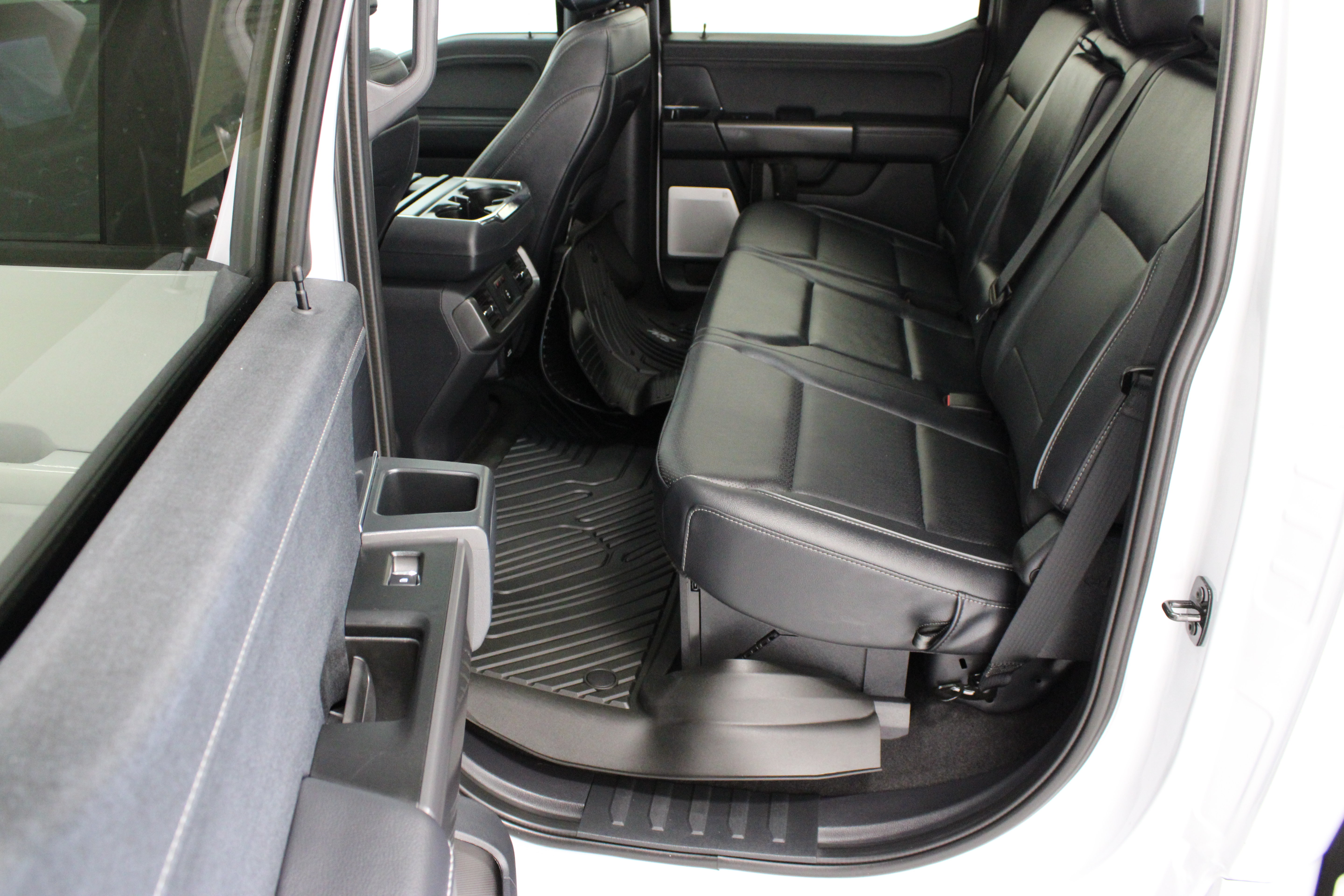 Used 2025 Ford F150 Lariat w/ Equipment Group 502A High AWD/4WD image 33