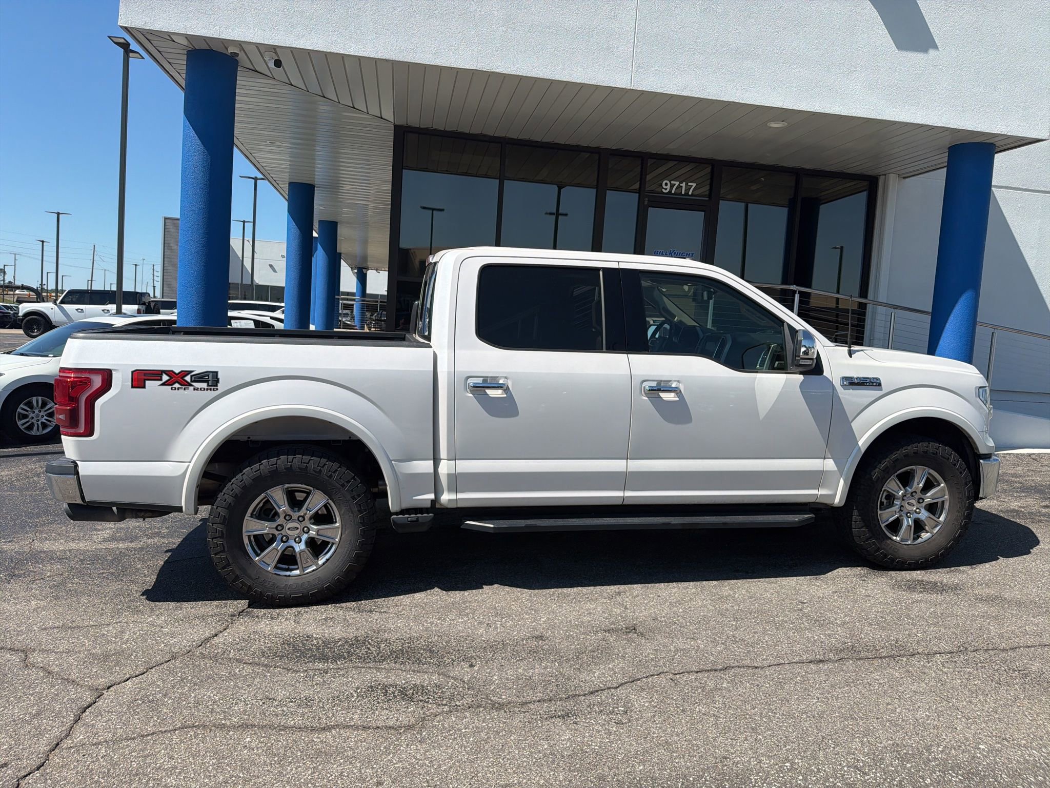 Used 2017 Ford F150 Lariat AWD/4WD image 2