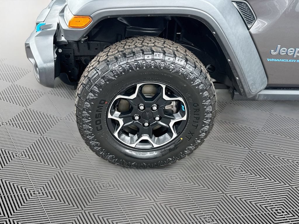 Used 2023 Jeep Wrangler Unlimited Rubicon 4xe w/ Cold Weather Group AWD/4WD image 35