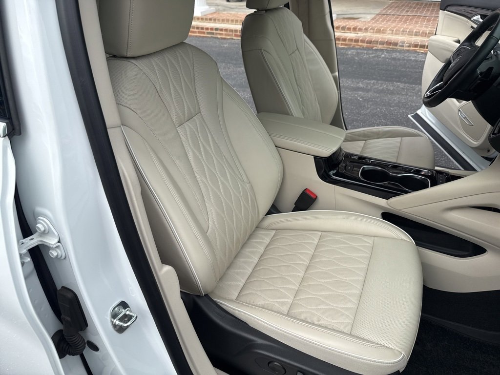 Used 2021 Buick Envision Avenir image 65