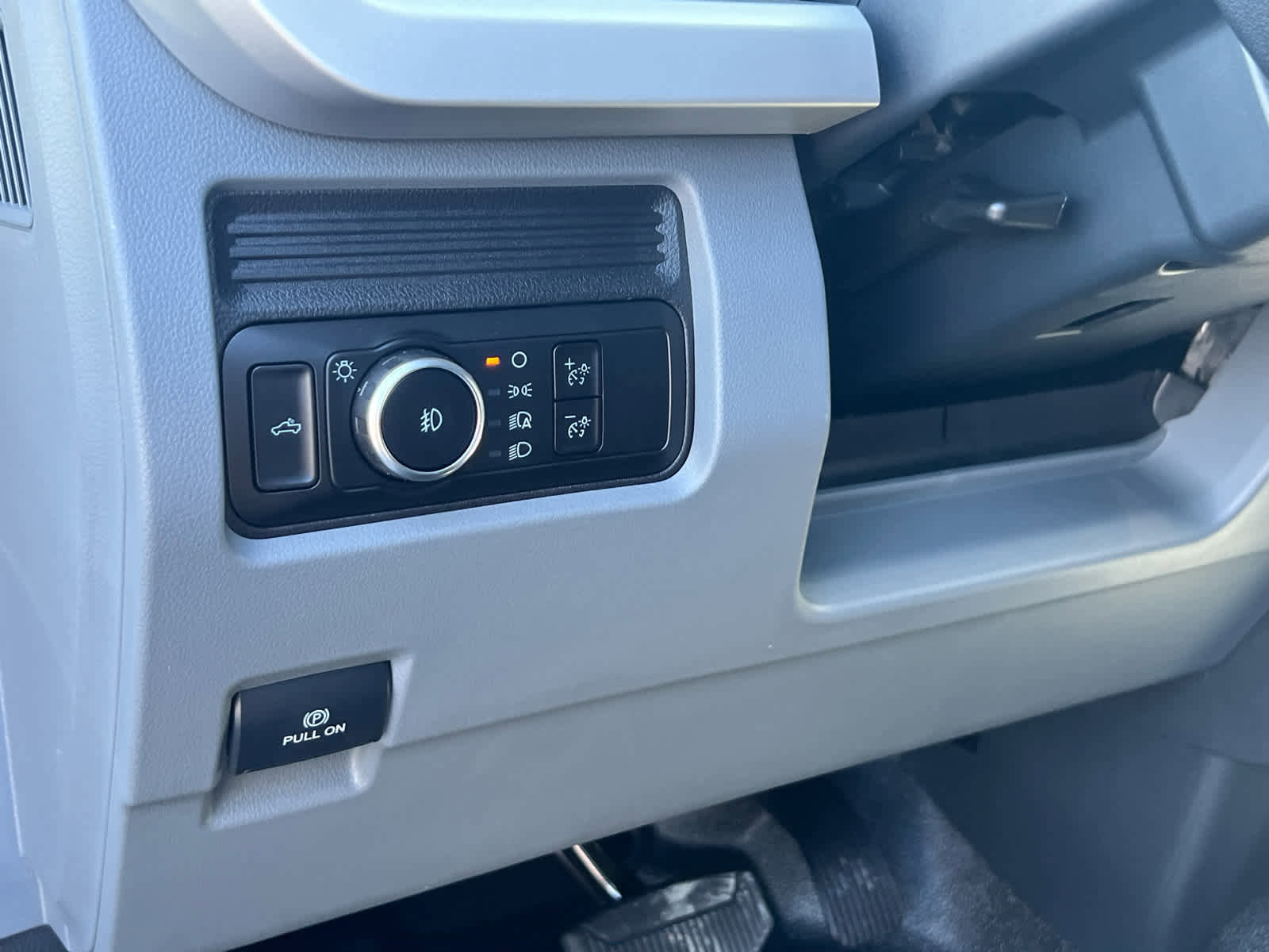 New 2026 Ford F550 4x4 Crew Cab Super Duty image 27