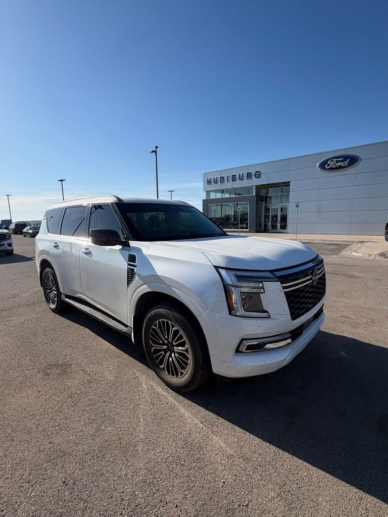 Used 2025 Nissan Armada SL w/ Captain's Chari Seat Package AWD/4WD image 1