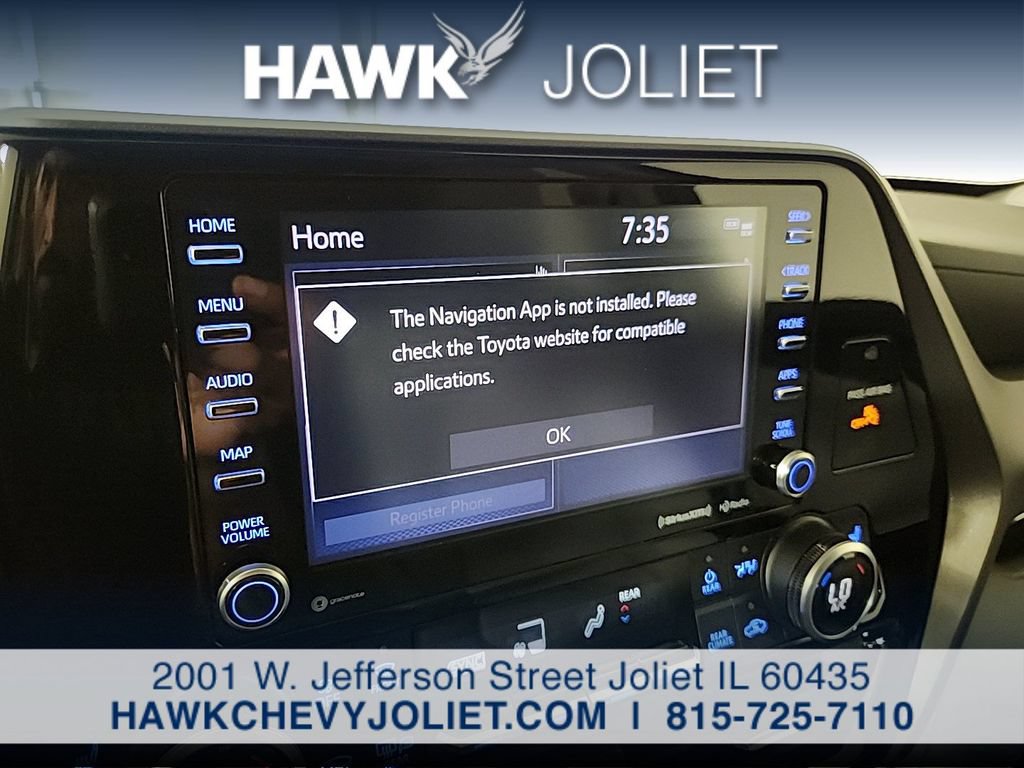 Used 2021 Toyota Highlander XLE AWD/4WD image 16