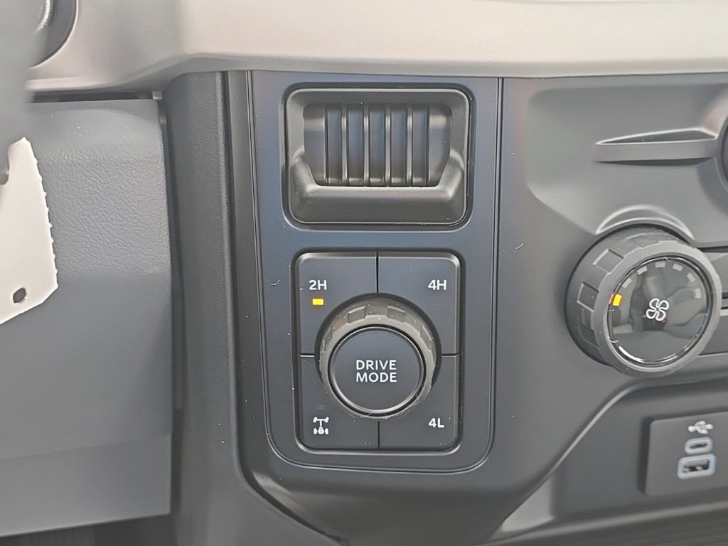 New 2026 Ford F250 XL image 32