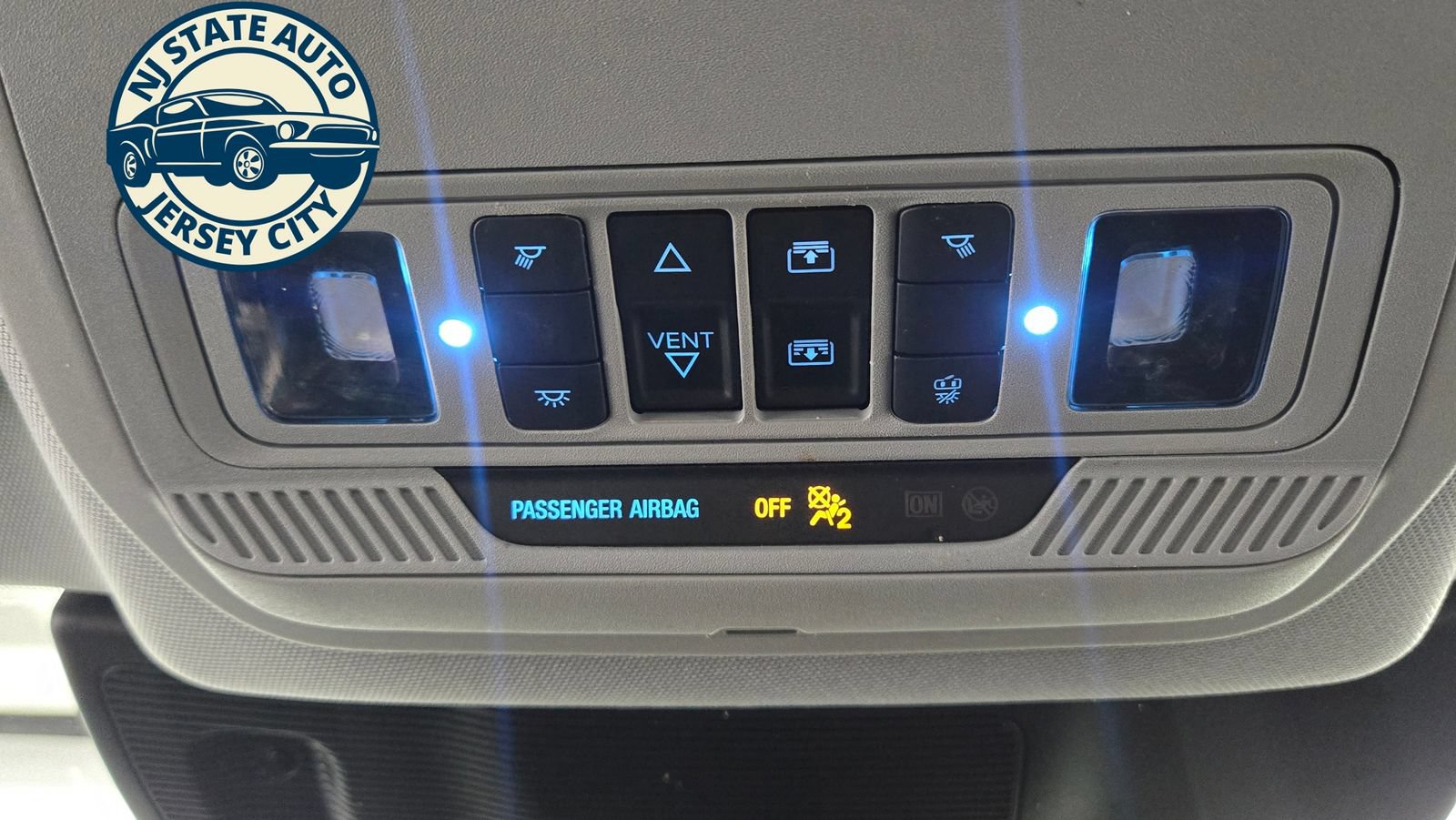 Used 2021 Ford Explorer Limited w/ Equipment Group 301A AWD/4WD image 26
