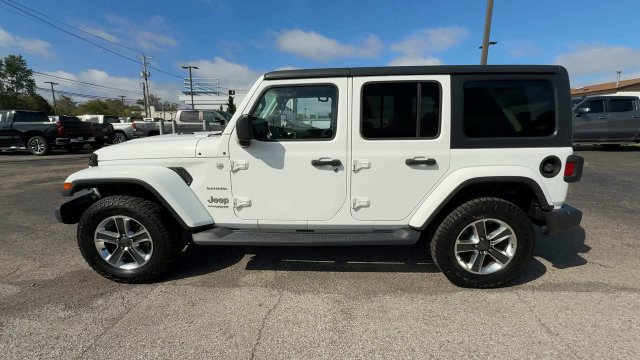 Used 2018 Jeep Wrangler Unlimited Sahara AWD/4WD image 5