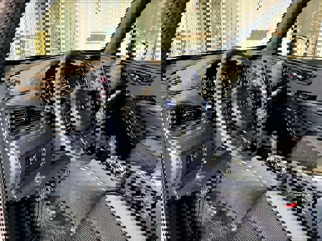 Used 2025 Subaru Forester Premium AWD/4WD image 8